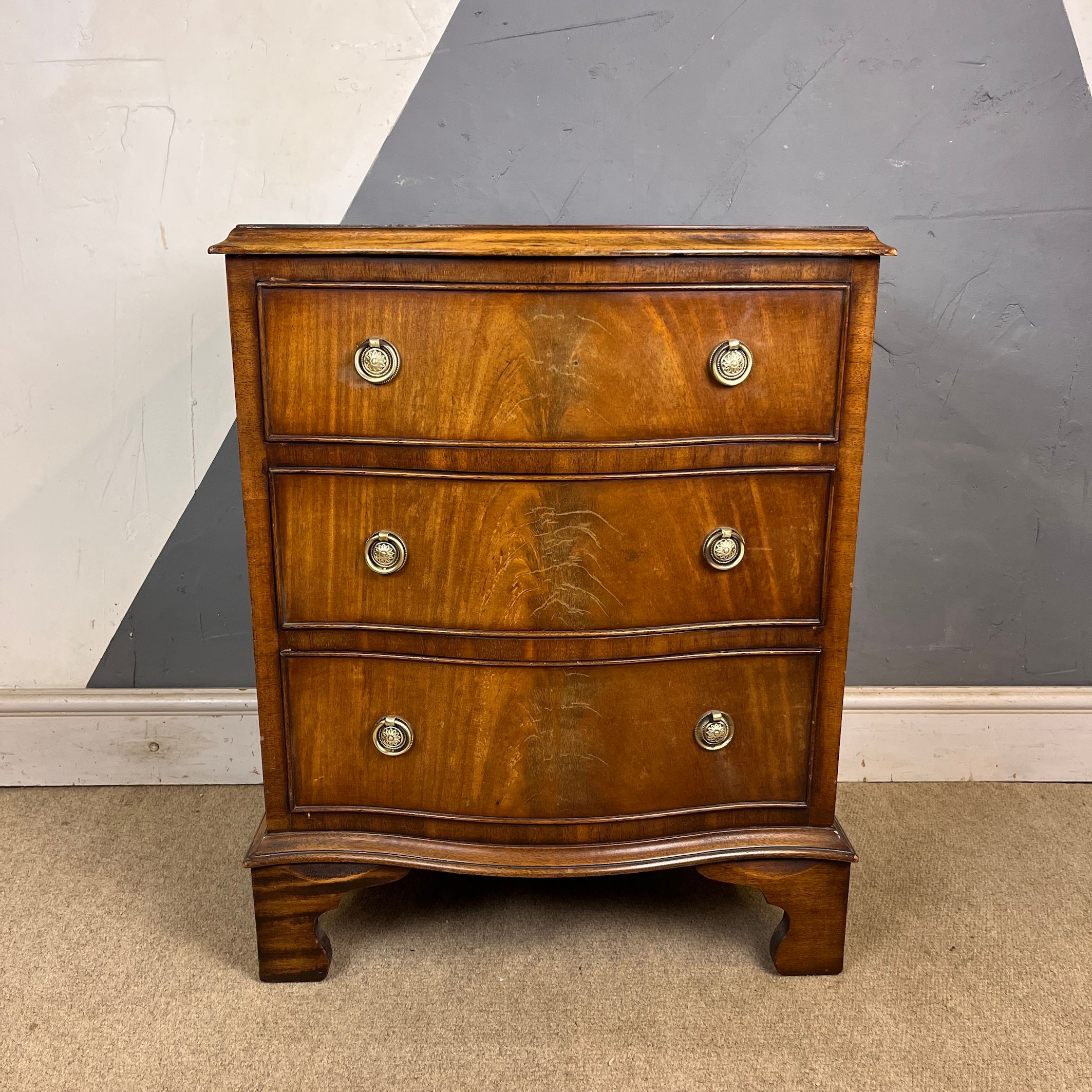 ​Reprodux Vintage Chest Drawers