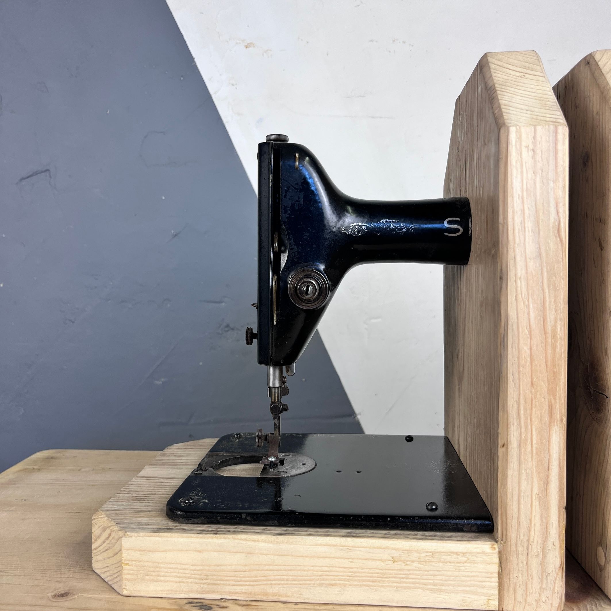 ​Up-Cycled Singer Sewing Machine Book End