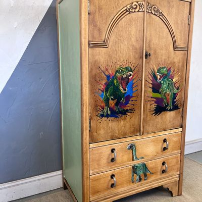 1930s Painted Dinosaur Kids Wardrobe