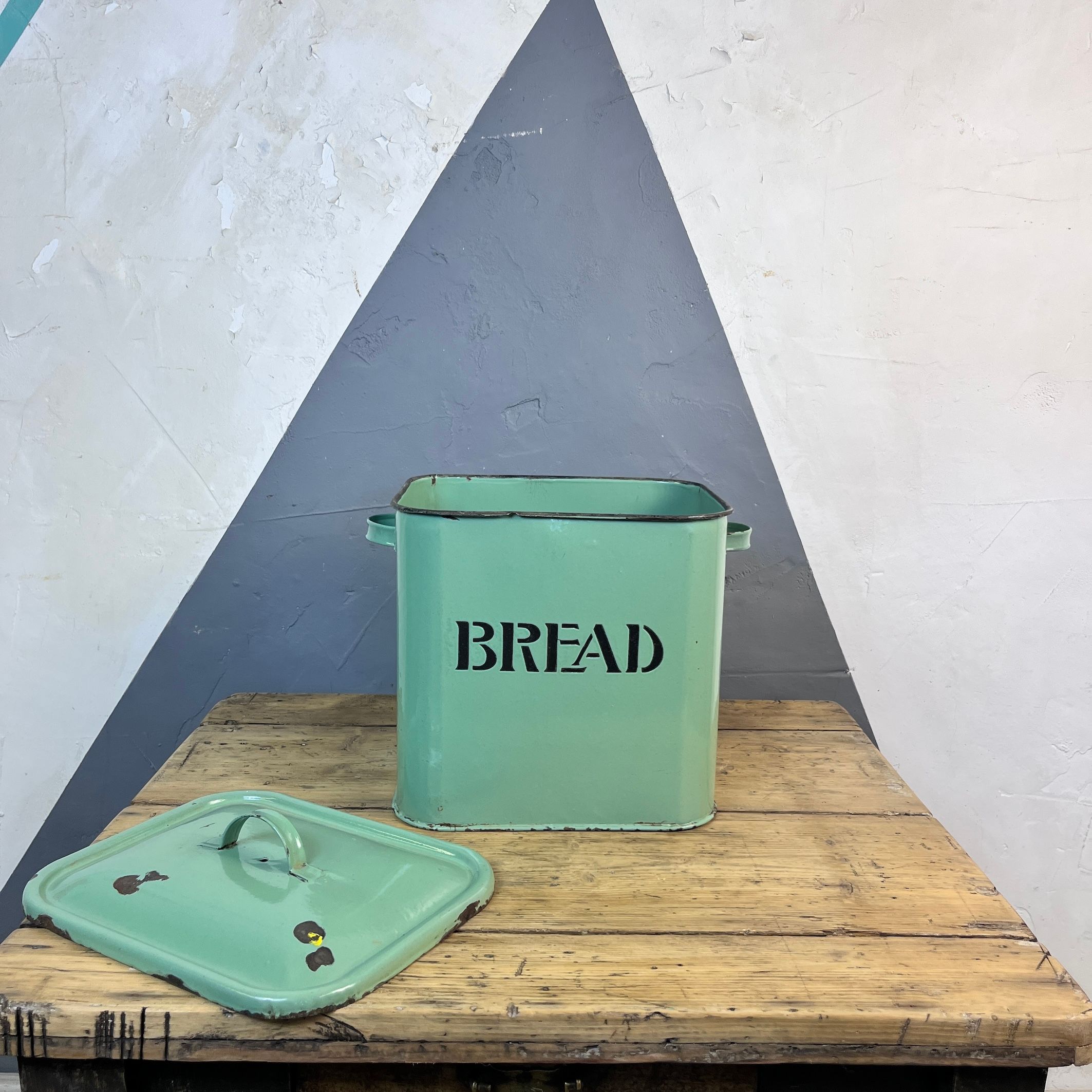 Vintage Green Enamel Kitchen Bread Bin