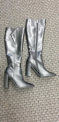 Vero Quoio Black Leather Boots Size 7