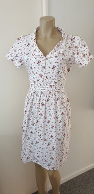 Trollied Dolly Floral Berry Collared Dress Size 14