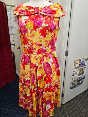 Texas Rose Dress with collar Size 14