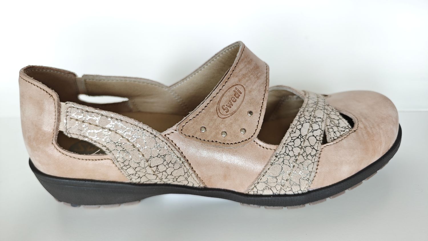 Chaussures basses femmes printemps / été - Swedi 02