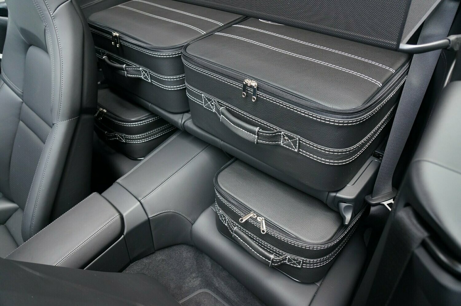 Roadsterbag suitcase set Porsche 996 rear seat (full leather)