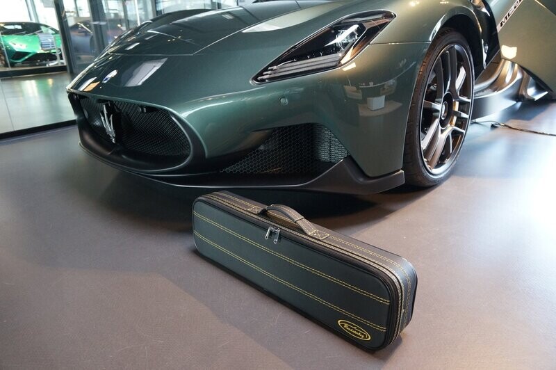 Roadsterbag koffer Maserati MC20 ("hoedenplank")
