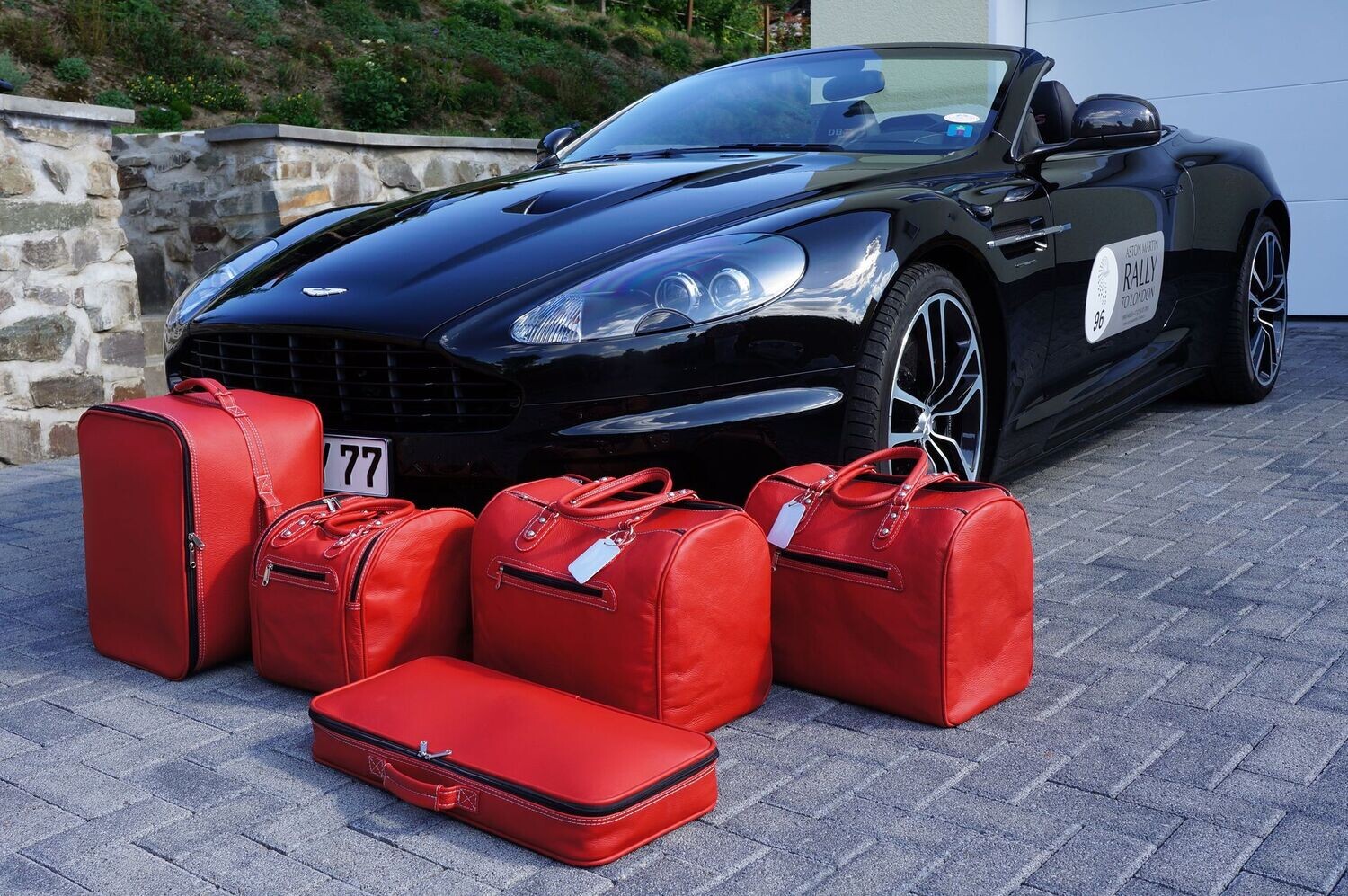 Roadsterbag suitcase set Aston Martin DBS Coupe (2007-2012) 5-piece Red leather