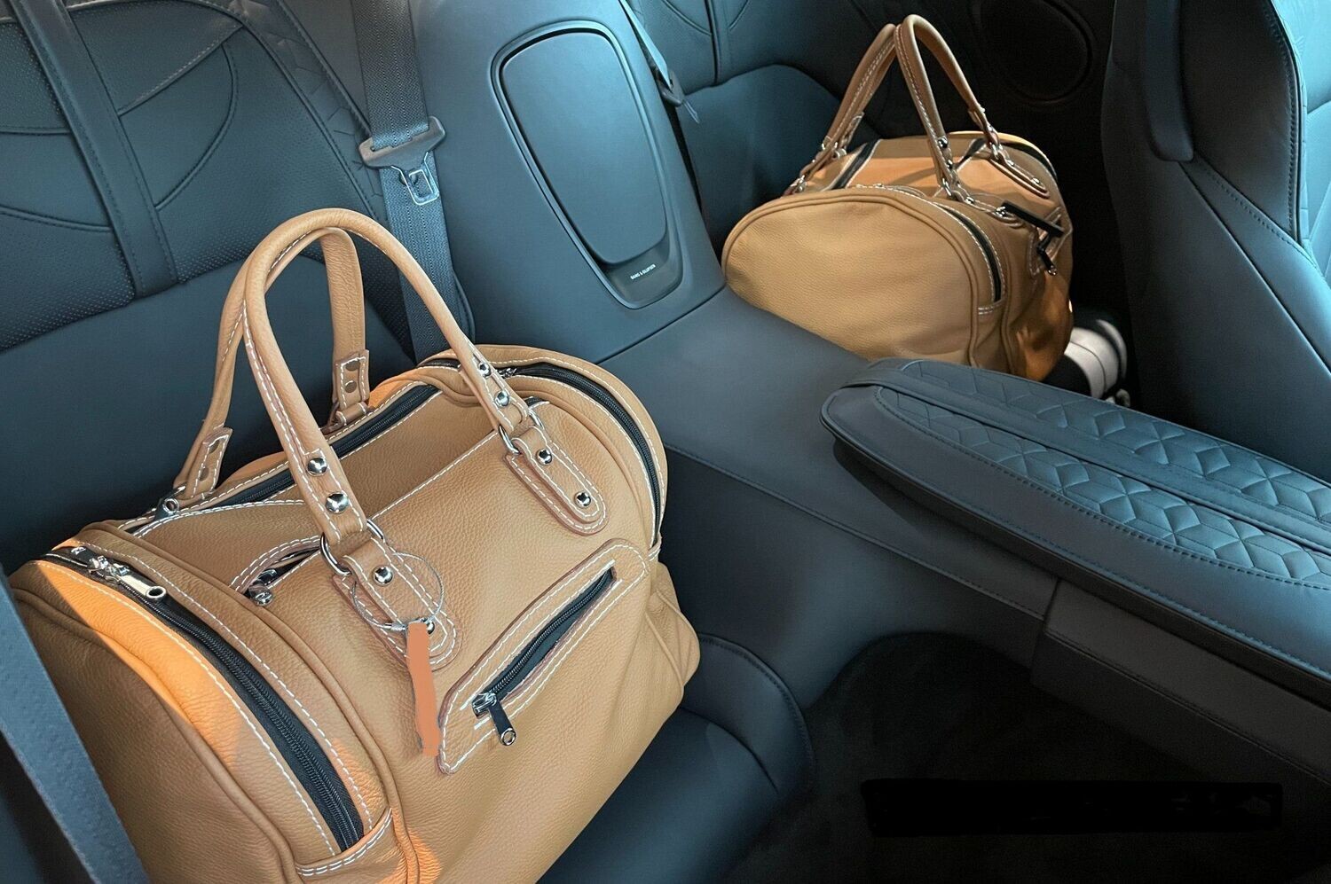 Roadsterbag bag set Aston Martin DB11 Coupe 2-piece Sabbia leather