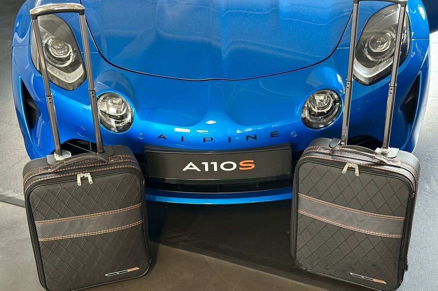 Roadsterbag suitcase set Alpine A110 front 2-piece