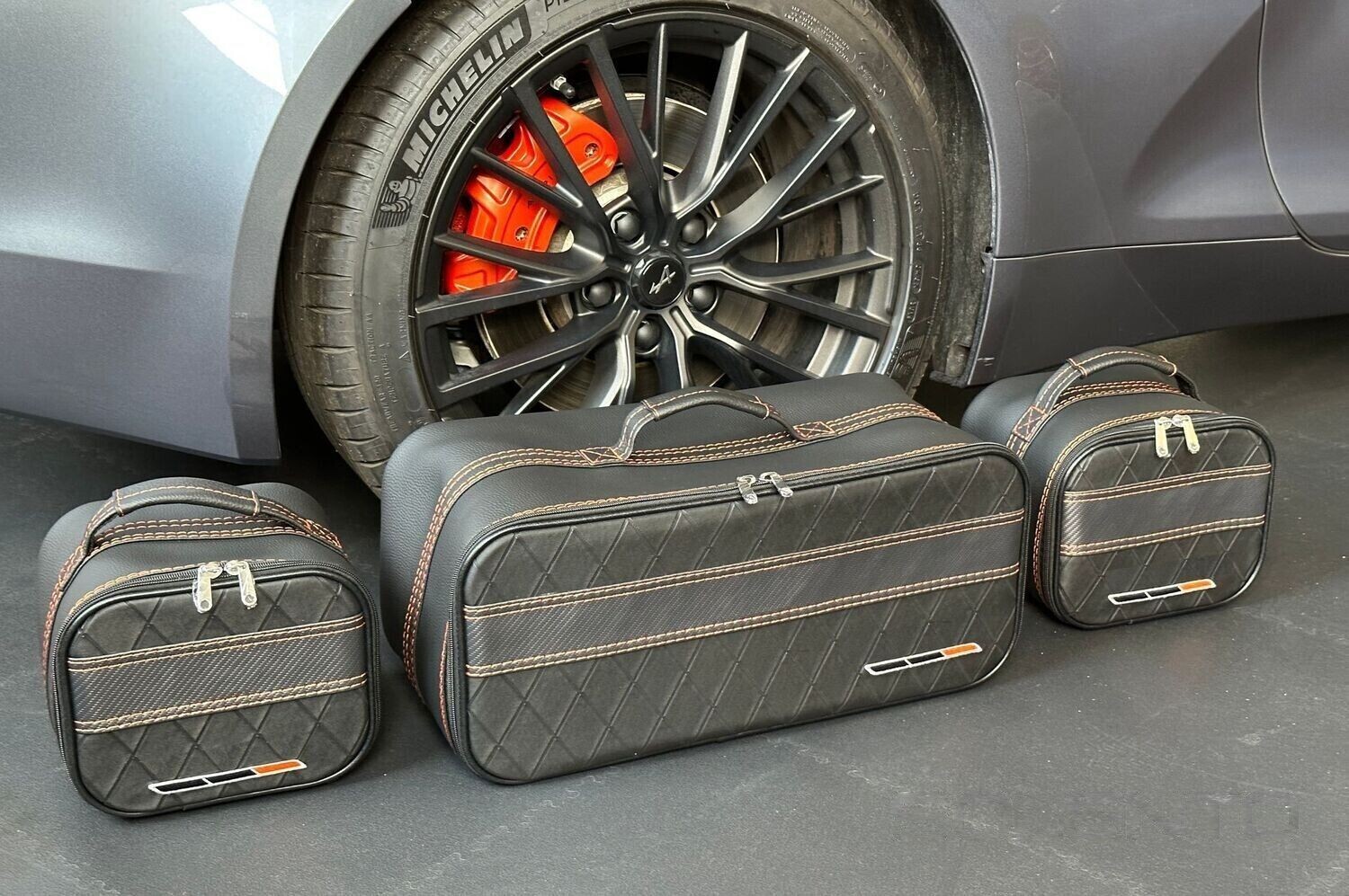 Roadsterbag suitcase set Alpine A110 rear 3-piece leather Black