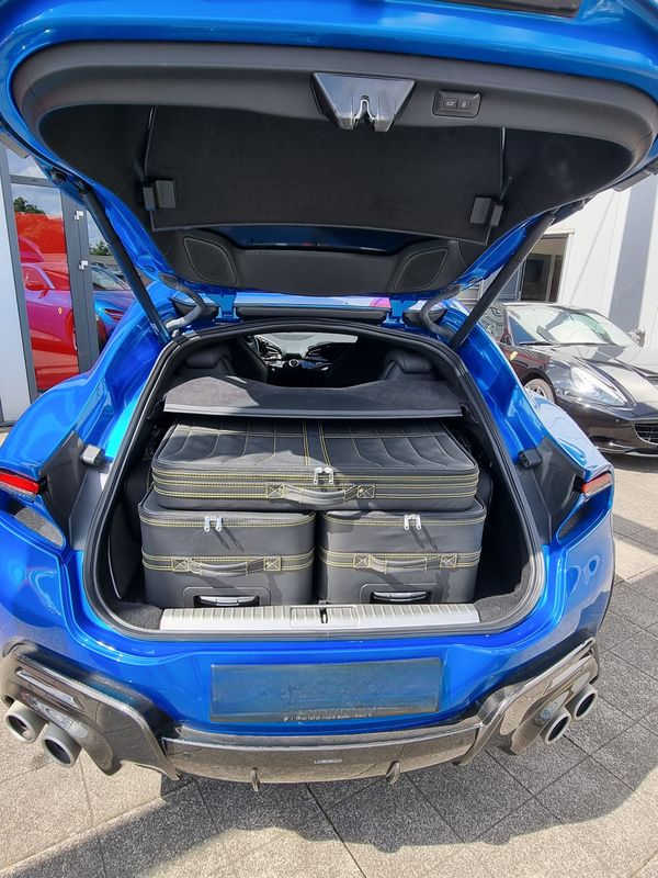 Roadsterbag suitcase set Ferrari Purosangue trunk 5-piece Nero leather