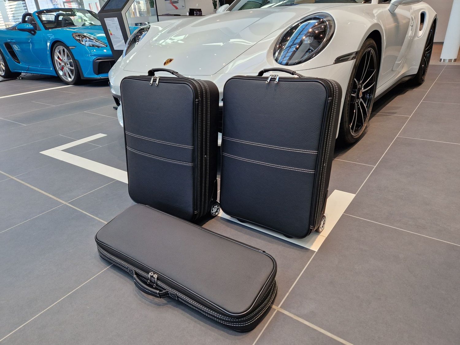 Roadsterbag suitcase set Porsche 992 4S & Turbo (partial leather)