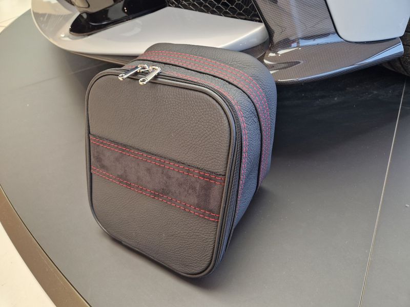 Roadsterbag suitcase Ferrari 12 Cilindri (1-pcs)