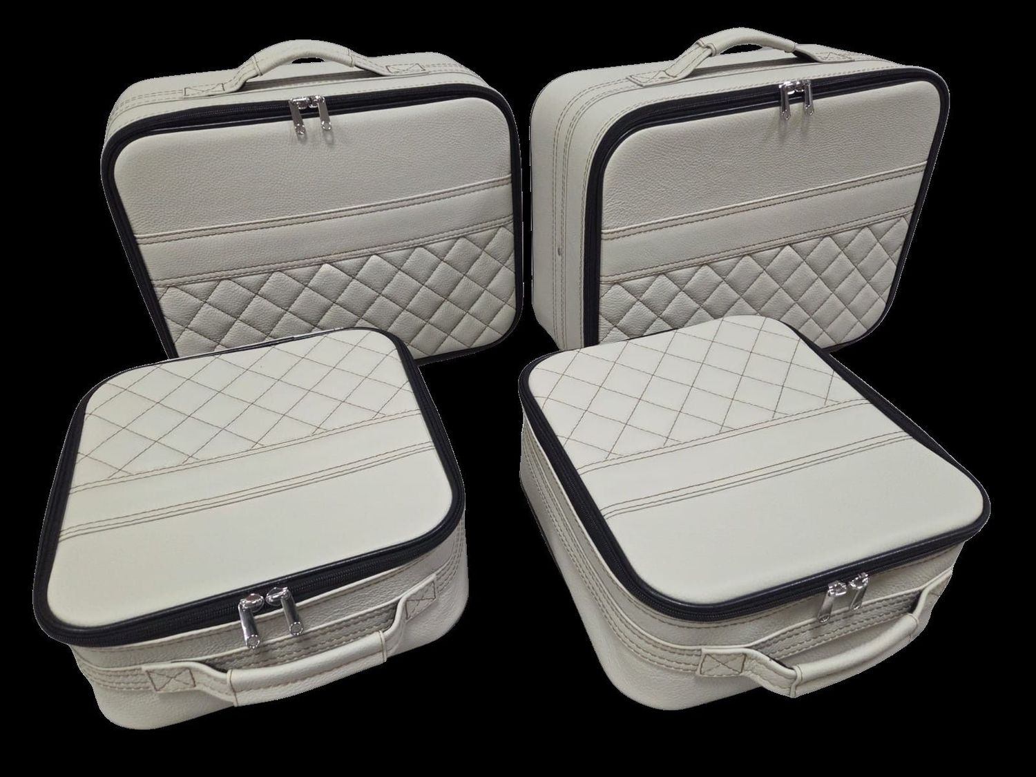 Roadsterbag suitcase set Porsche 991 rear seat in Nebbia leather and Diamond pattern Roadsterbag suitcase set Porsche 991 rear seat in Nebbia leather and Diamond pattern