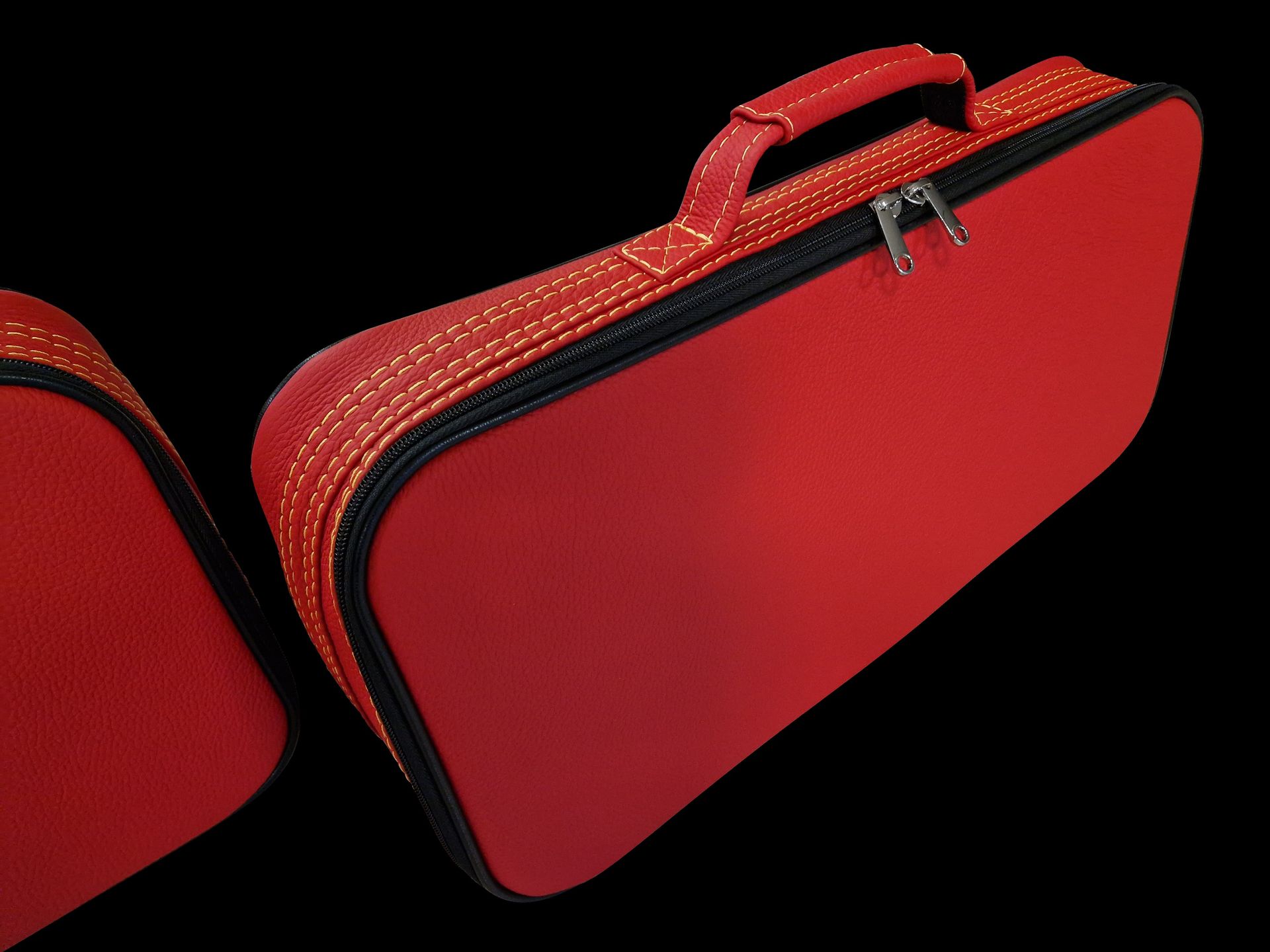 Roadsterbag kofferset Ferrari F8 Tributo (2-delig) interieur in Rood leder + Gele stiknaden