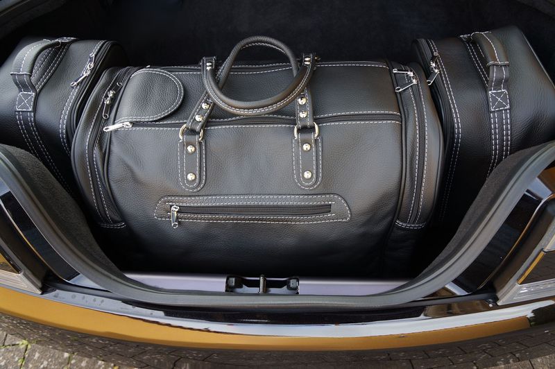 Roadsterbag suitcase set Aston Martin V12 Vantage Roadster 3-piece Black leather