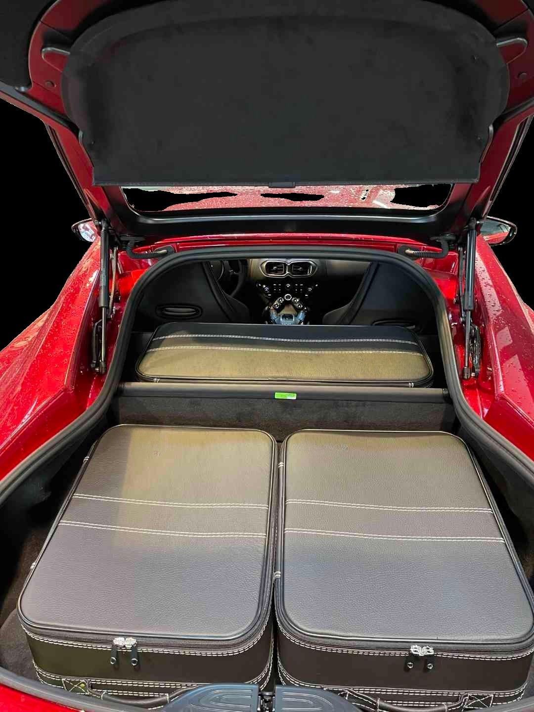 Roadsterbag suitcase set Aston Martin Vantage Coupe 2024 4-piece Black leather