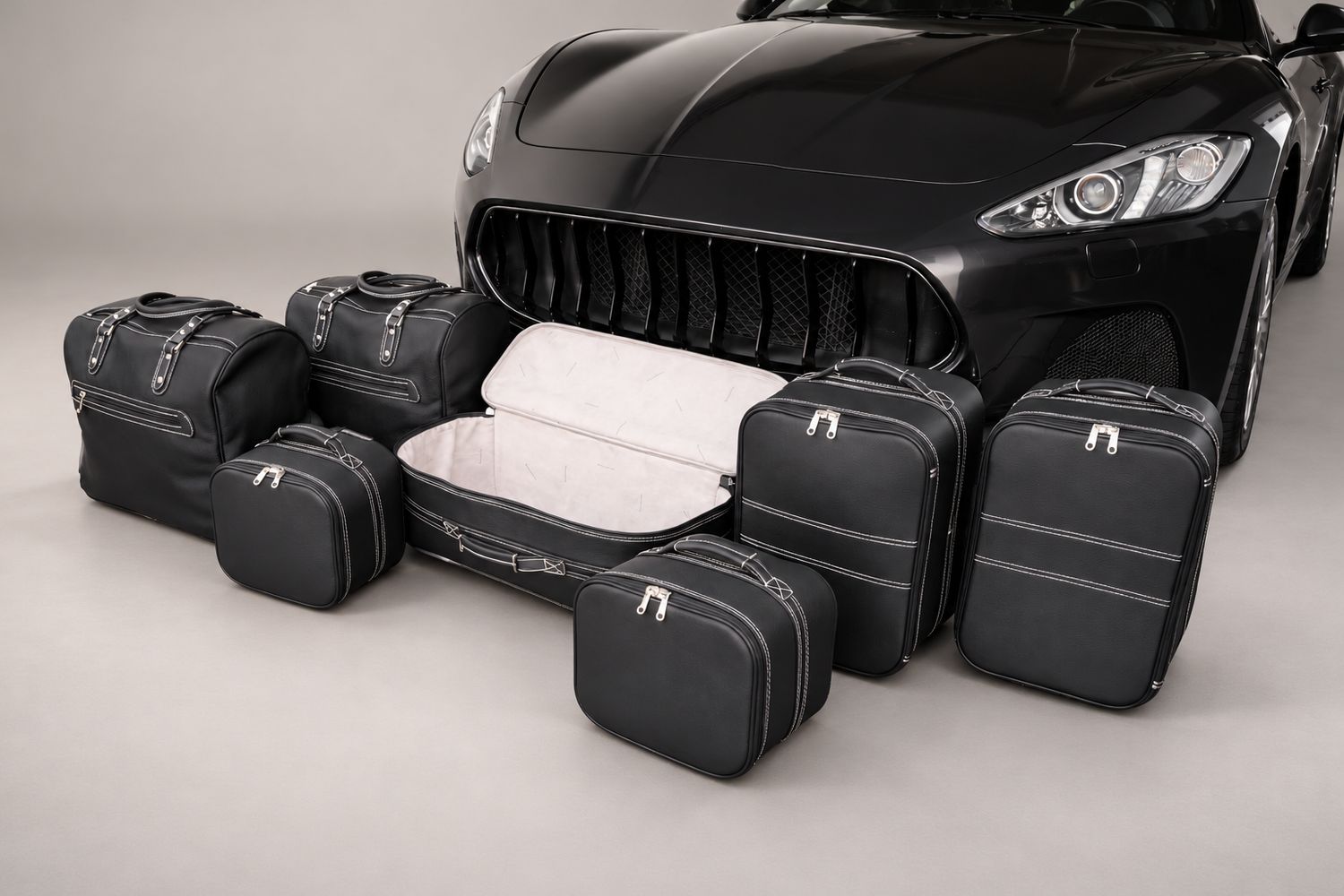 Roadsterbag kofferset Maserati GranCabrio 7-pcs Leder Nero Roadsterbag kofferset Maserati GranCabrio 7-pcs Leder Nero