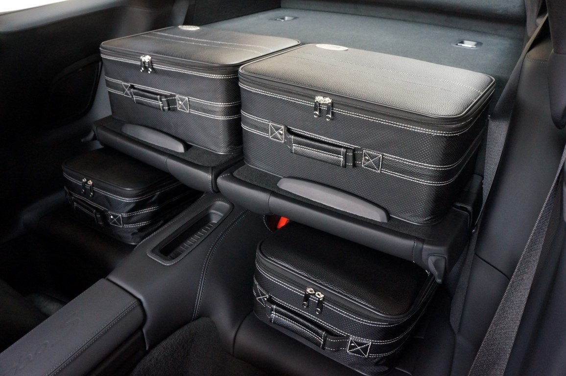 Roadsterbag suitcase set Porsche 997 rear seat (partial leather) Roadsterbag suitcase set Porsche 997 rear seat (partial leather)