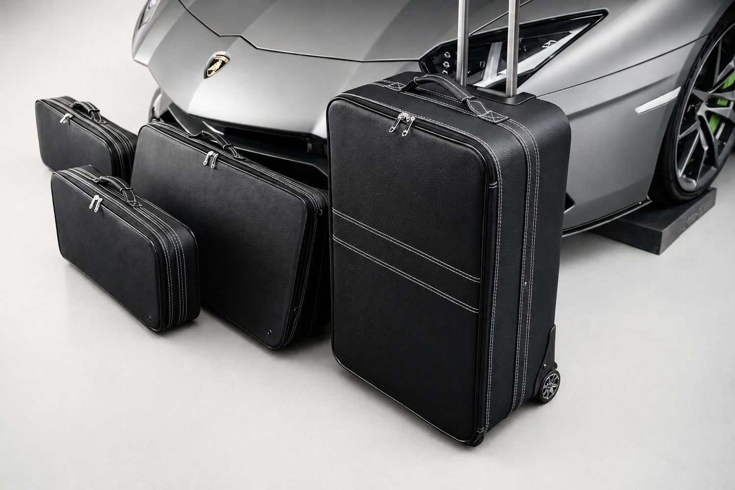 Roadsterbag kofferset Lamborghini Aventador Coupe (4-dlg) Roadsterbag kofferset Lamborghini Aventador Coupe (4-dlg)