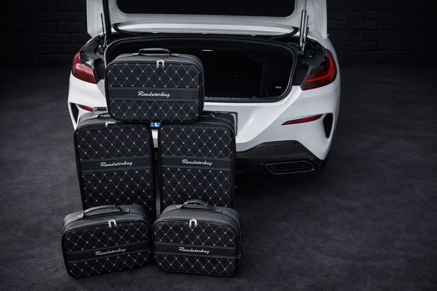 Roadsterbag suitcase set for BMW 8-Series Convertible Roadsterbag suitcase set for BMW 8-Series Convertible