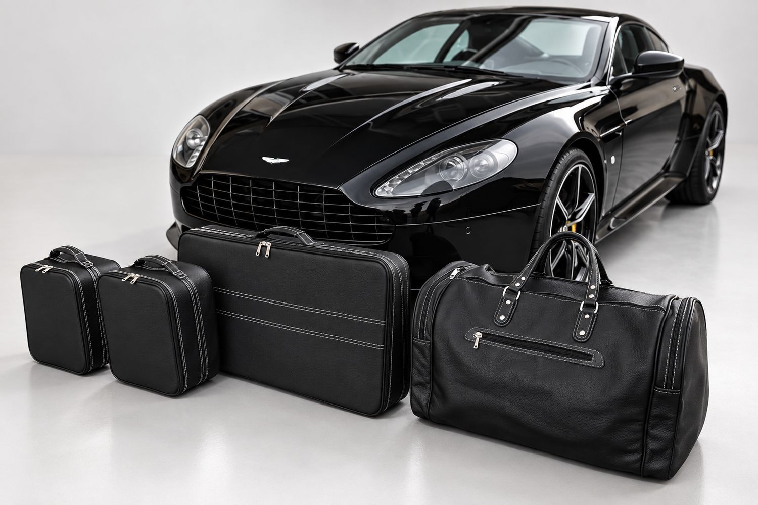 Roadsterbag suitcase set Aston Martin V8 Vantage Coupe 4-piece Black leather