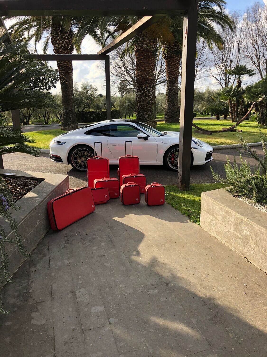 Roadsterbag suitcase set Porsche 992 Coupe 8-piece (full leather) Red