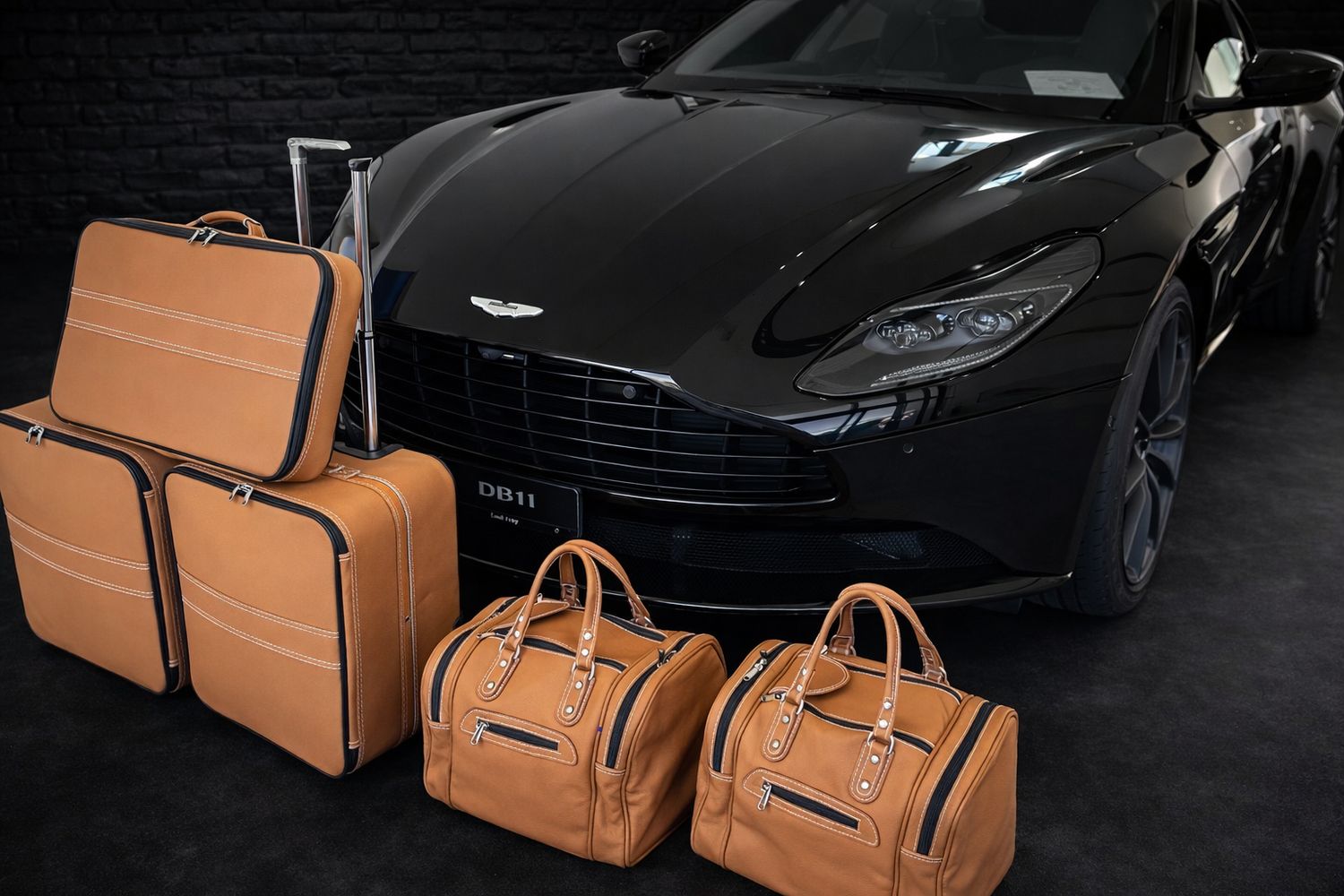 Roadsterbag suitcase set Aston Martin DB11 Coupe 5-piece Sabbia leather