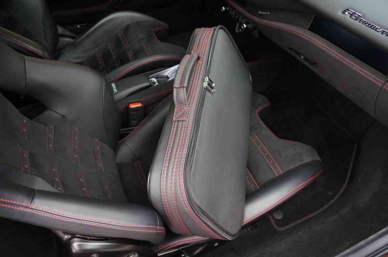 Roadsterbag suitcase set Ferrari F8 Tributo (2-piece) interior with red stitching