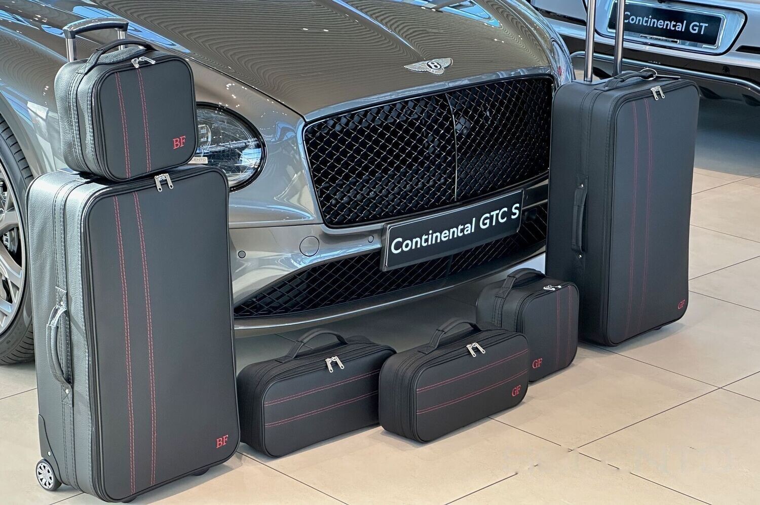Roadsterbag suitcase set Bentley Continental GTC 2019-2023 (6-pcs) Roadsterbag suitcase set Bentley Continental GTC 2019-2023 (6-pcs)