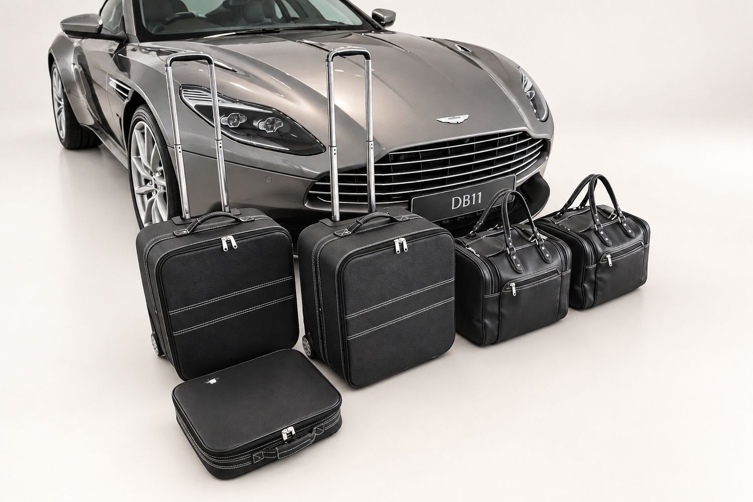 Roadsterbag suitcase set Aston Martin DB12 Coupe 5-piece Black leather Roadsterbag suitcase set Aston Martin DB12 Coupe 5-piece Black leather