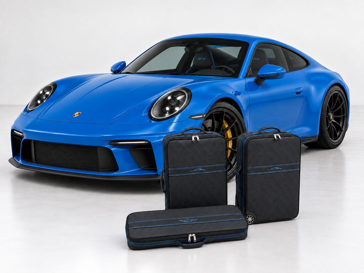 Roadsterbag suitcase set Porsche 992 (also GTS/GT3) front Nero Diamond (3-pcs) Roadsterbag suitcase set Porsche 992 (also GTS/GT3) front Nero Diamond (3-pcs)