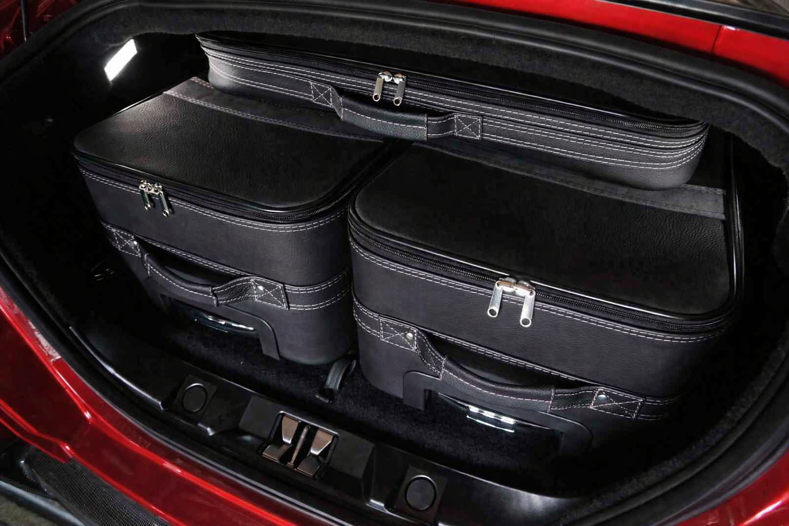 Roadsterbag kofferset Ferrari Roma Coupé + zilverwitte stiknaden (6-dlg)