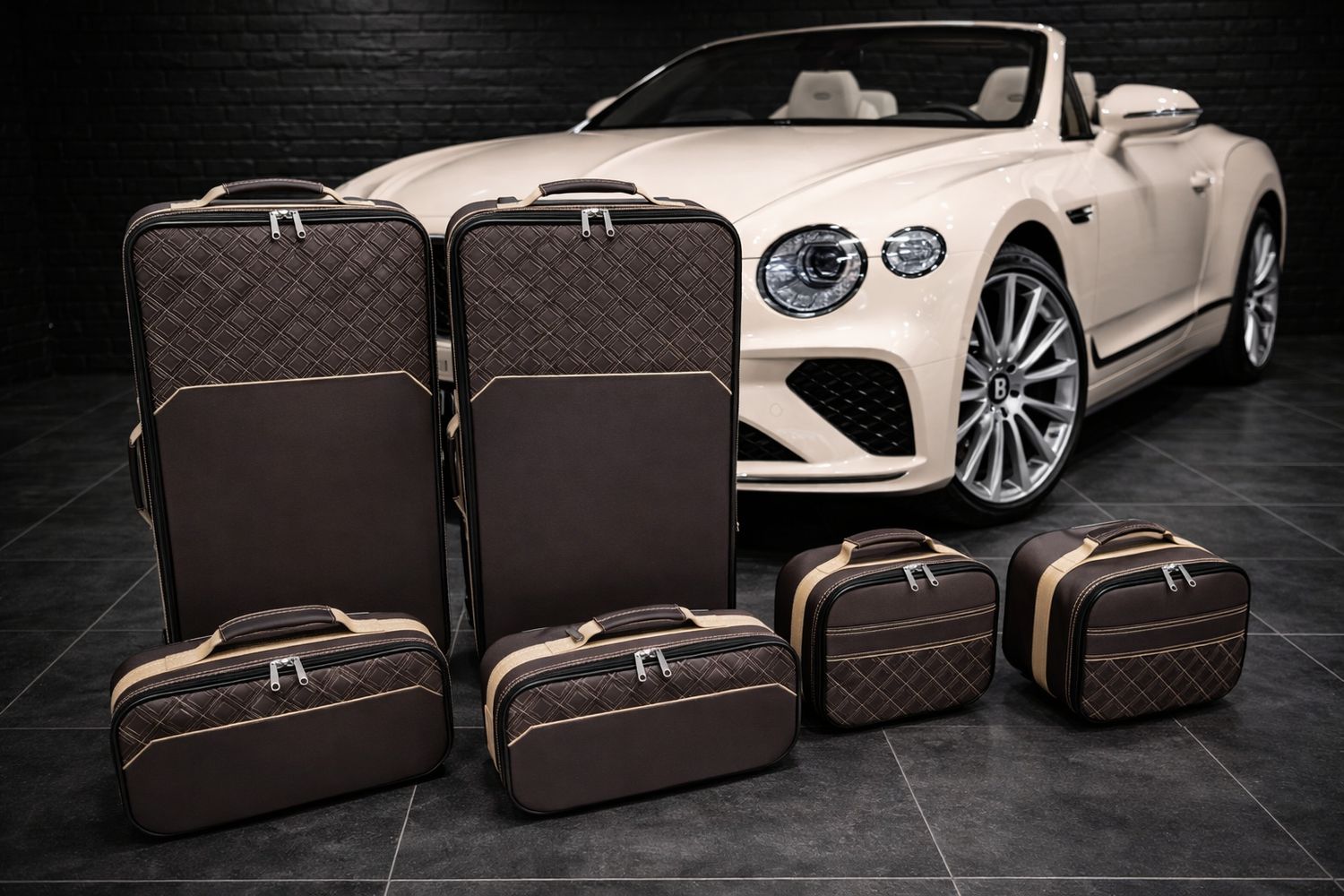 Roadsterbag suitcase set Bentley Continental GTC 2019-2023 (6-pcs) in Bentley Burnt Oak leather Roadsterbag suitcase set Bentley Continental GTC 2019-2023 (6-pcs) in Bentley Burnt Oak leather