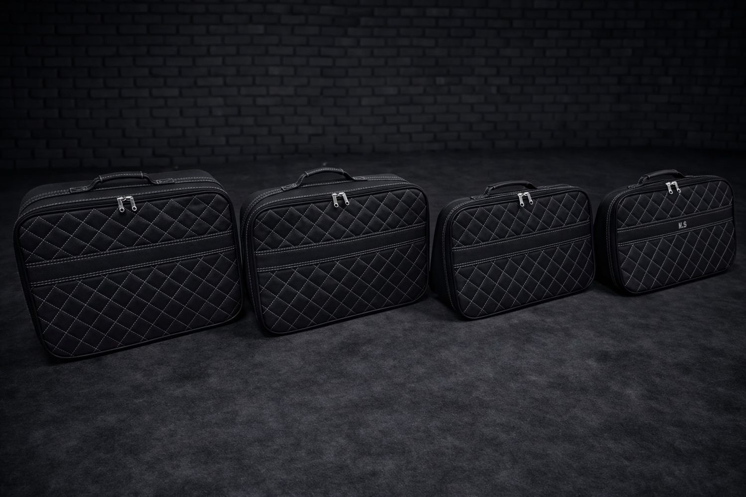 Roadsterbag suitcase set Lamborghini Revuelto (4 pcs) Rombus Silverwhite 4x4