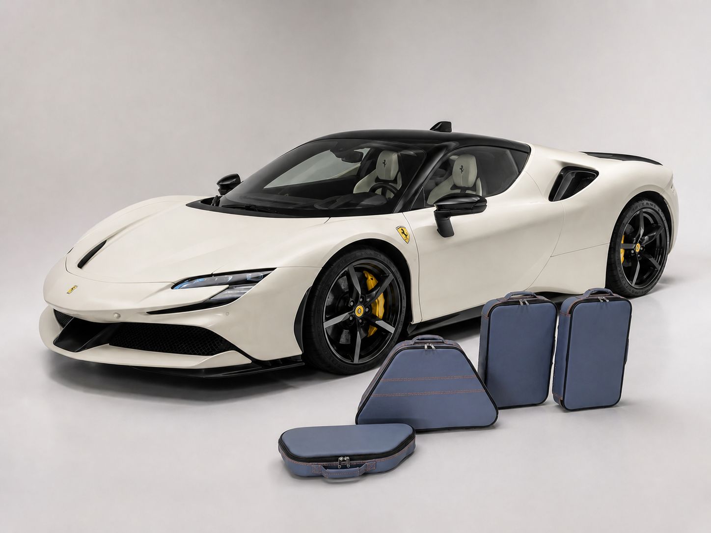 Roadsterbag luggage set Ferrari SF90 Coupe 4-pcs in Ferrari leather Carta di Zuchero