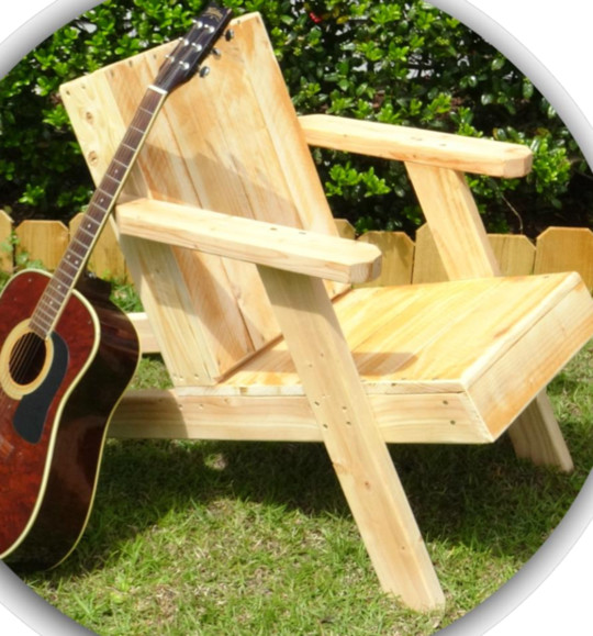 SIMPLE ADIRONDACK CHAIR