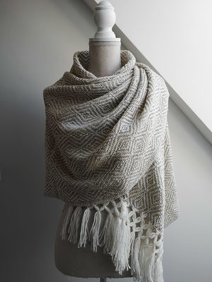 Handmade Natural wool and acrylic Rebozo, white and beige. Handmade Natural wool and acrylic Rebozo, white and beige.