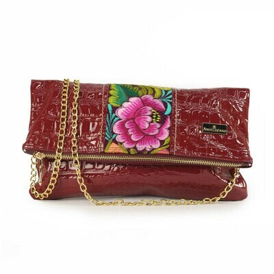 Gloria in patent red leather with Zinacantán embroidery