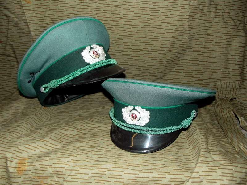 Schirmütze /casquette Allemande Volkspolizei DDR  T/ 55