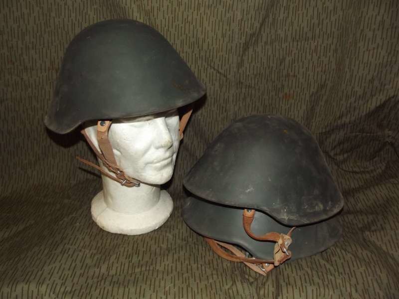 Casque modèle 56 NVA . DDR volksarmee . Volkpolizei