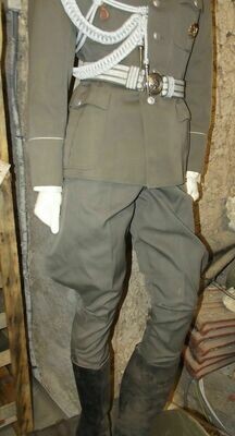 Pantalon Officier Est-Allemand NVA/DDR.armée de terre Taille 48=38 fr