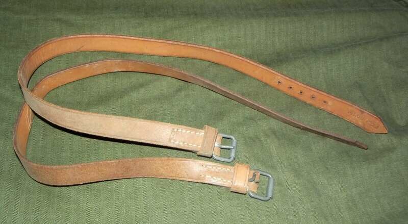 2 Sangles Cuir Fauve brut  Allemagne 1953-1962 Bgs
