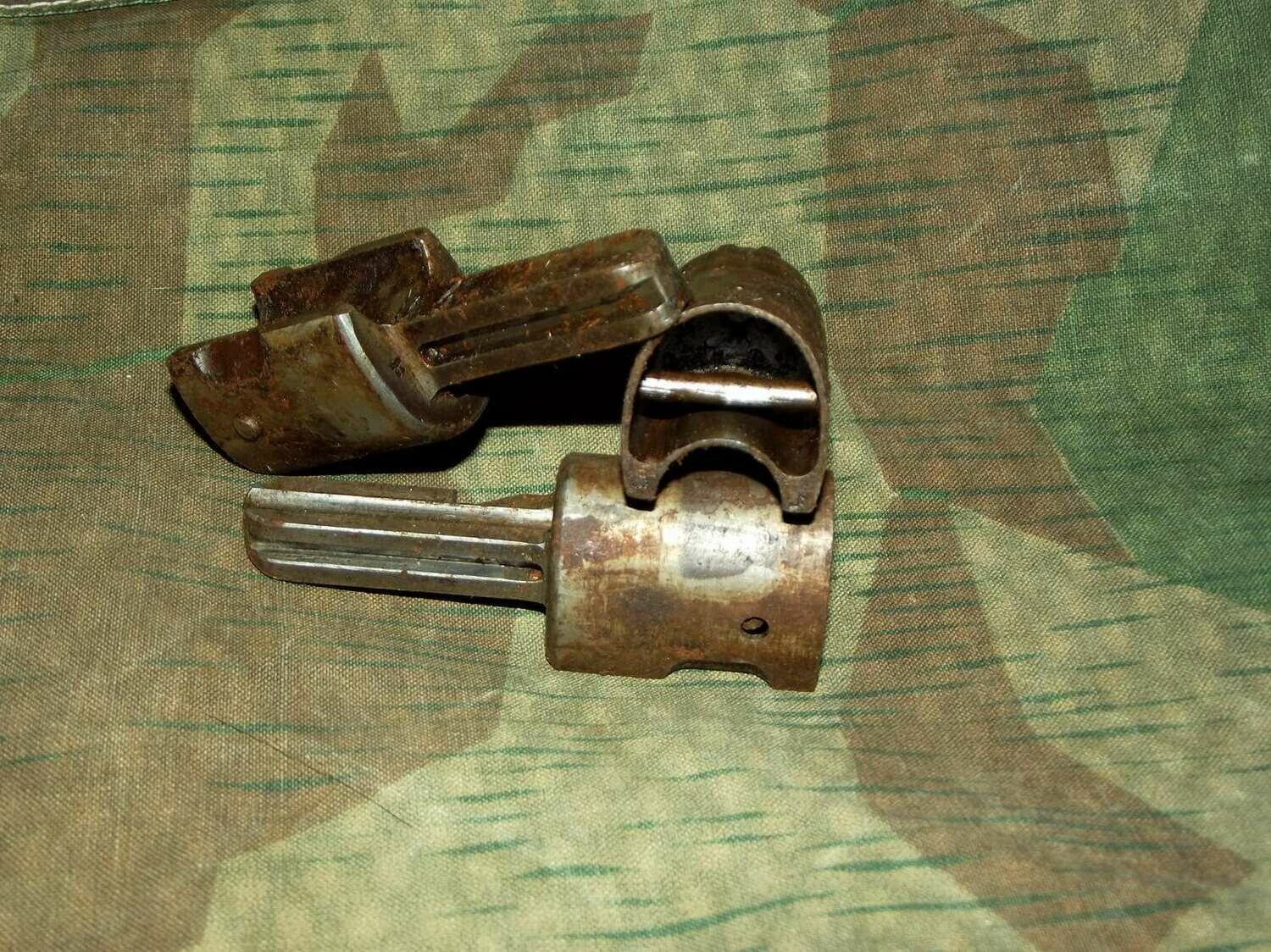 Tenon porte baïonnette Mauser 98K avec waffenamt