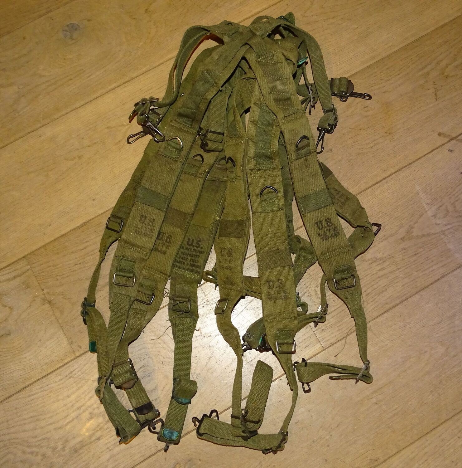 Brelage  US  M-1945 occasion surplus .