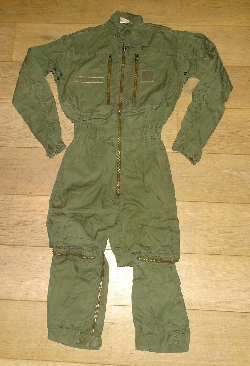 Combinaison de vol Armée de l'air pilote de chasse  modèle 1980's Taille 92 L