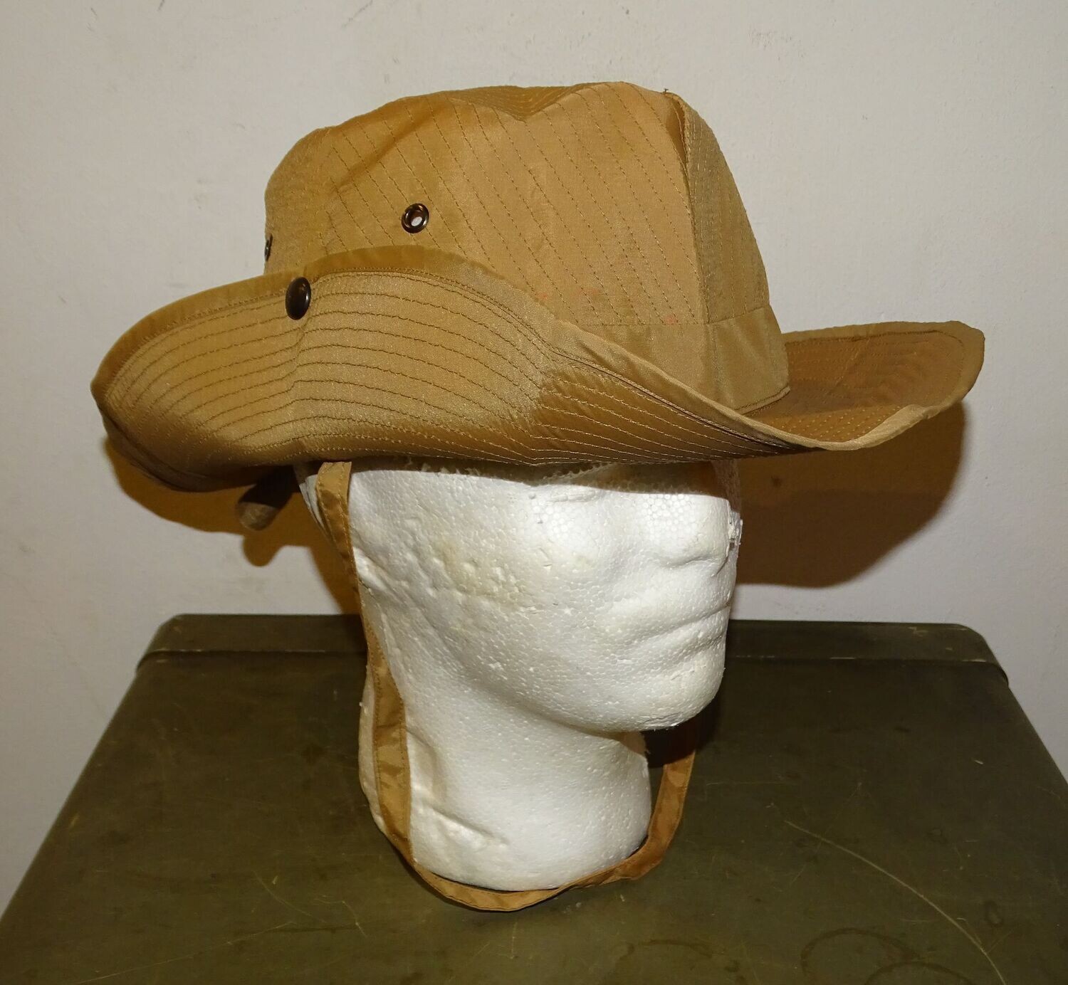 Chapeau de kit de survie Aviation  Armée de l'air .