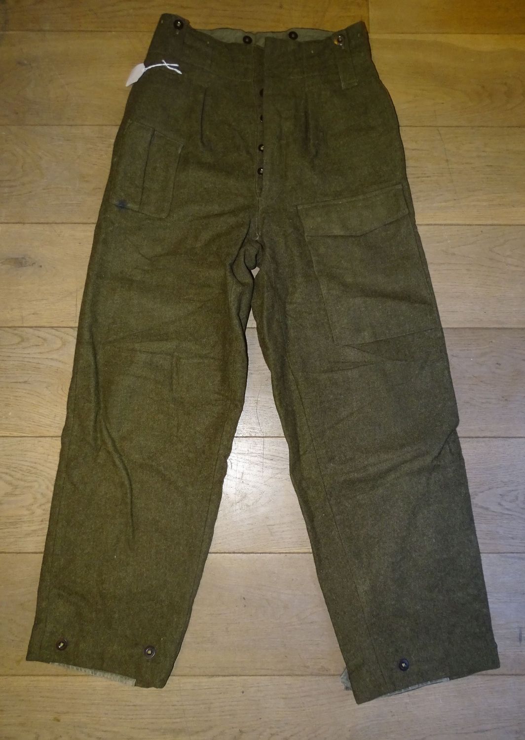 Pantalon Battle Dress type anglais Taille 38.