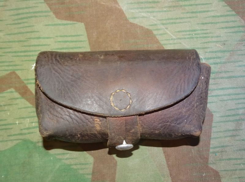 Rare Trousse à matériel, entretien Luger  parabellum P06, P06/24 Suisse ou révolver 1882/29.Suisse .1916