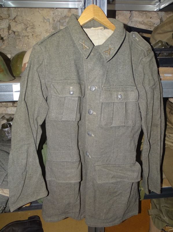 Vareuse Suèdoise laine Feldgrau M39 Datée WW 2 première modèle non modifiée .Taille 96